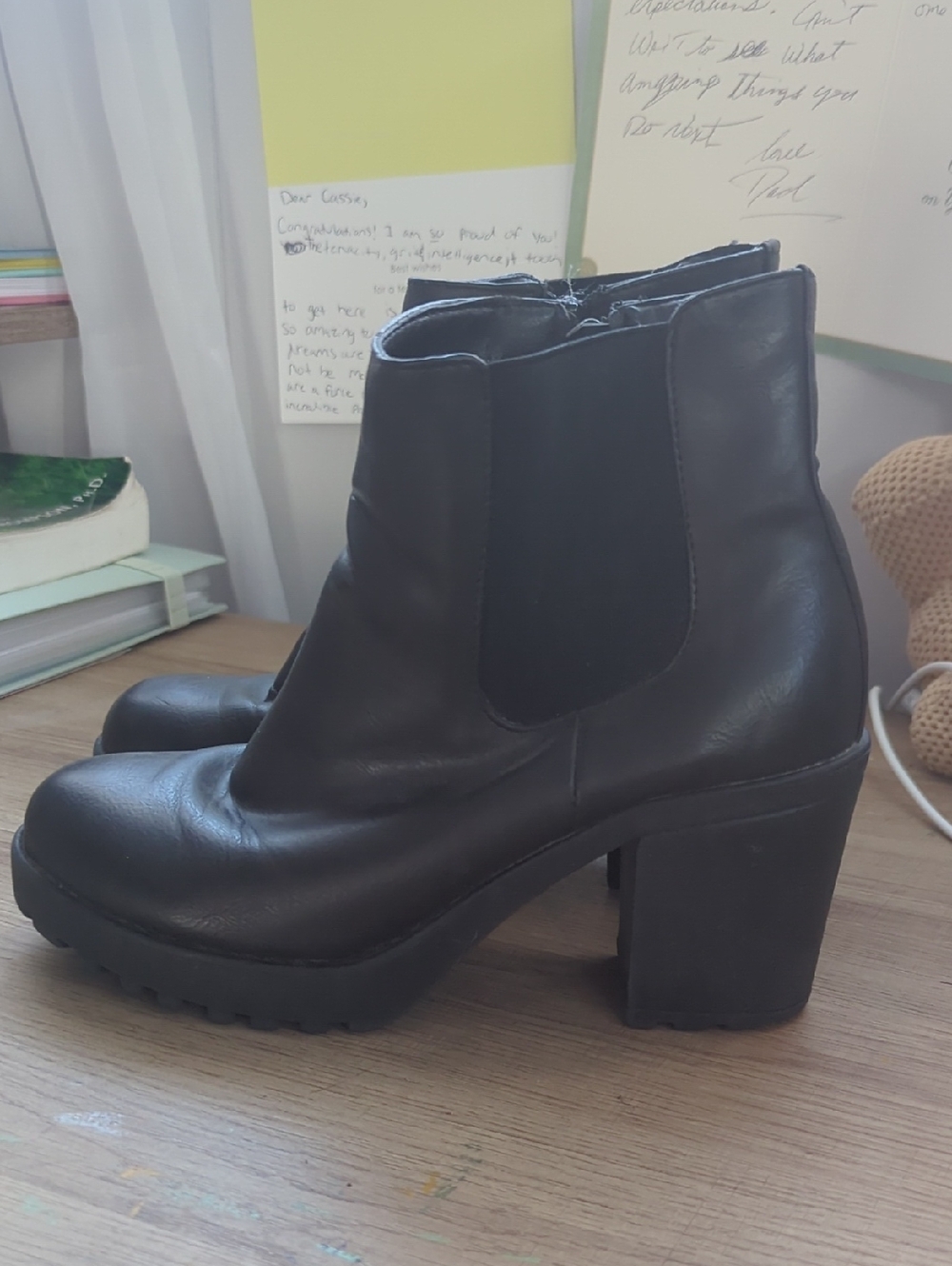 Black Chelsea Platform Ankle Boots - Women